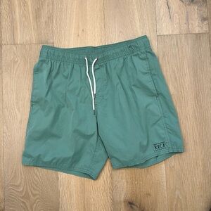 Rvca size medium shorts, green casual